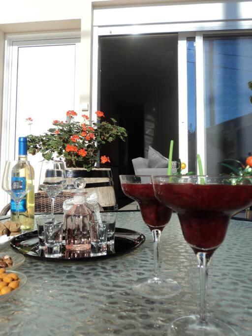 The Getaway Apartment Agia Marina  ภายนอก รูปภาพ