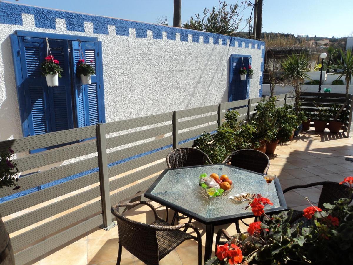 The Getaway Apartment Agia Marina  ภายนอก รูปภาพ