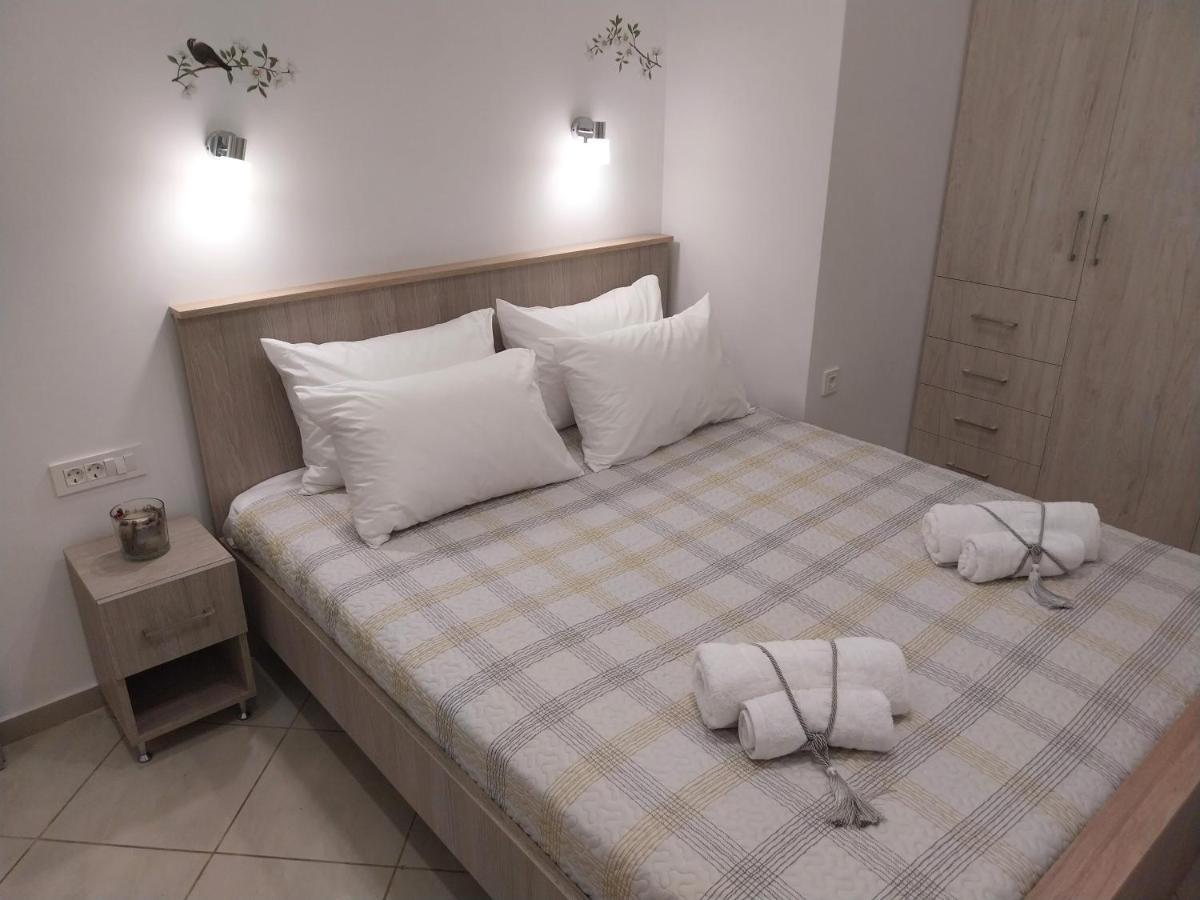 The Getaway Apartment Agia Marina  ภายนอก รูปภาพ