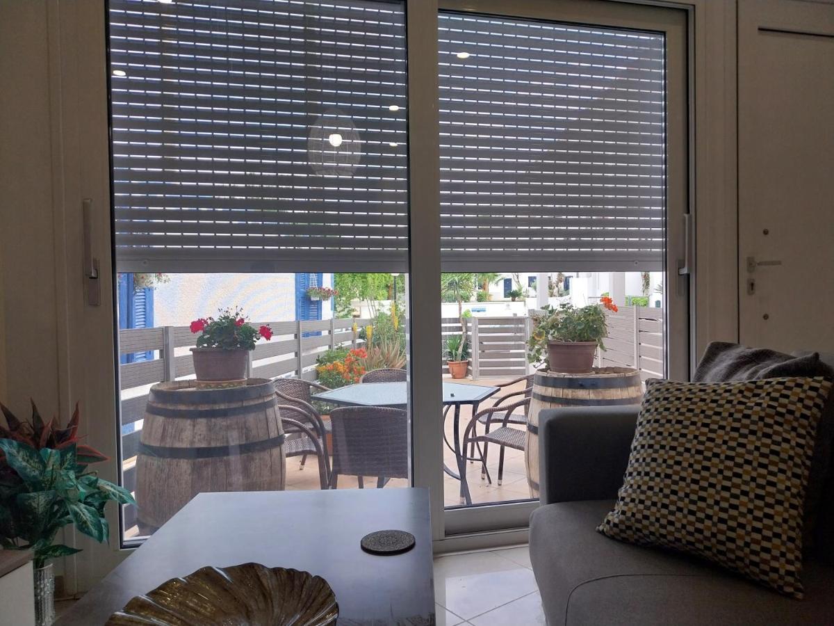 The Getaway Apartment Agia Marina  ภายนอก รูปภาพ