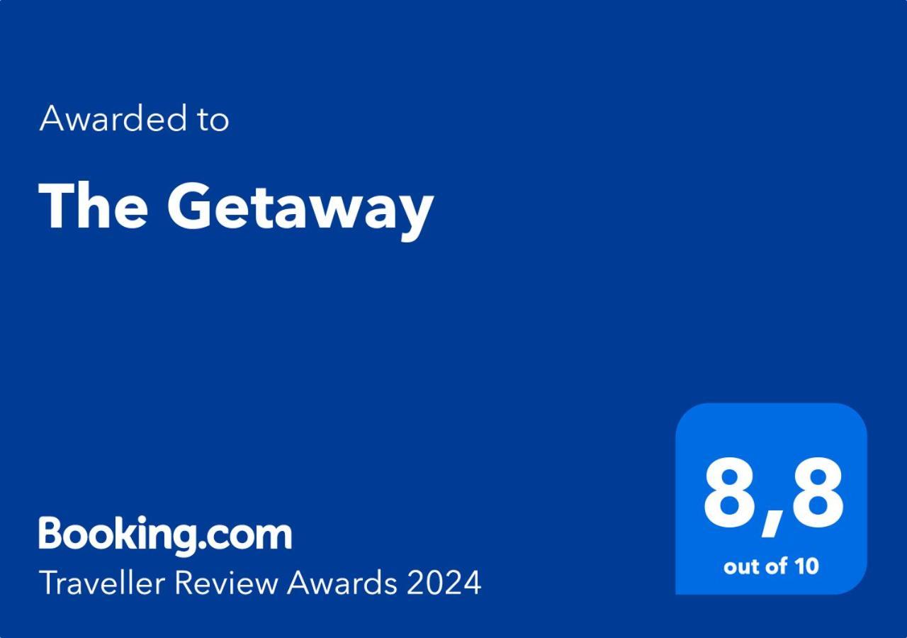 The Getaway Apartment Agia Marina  ภายนอก รูปภาพ