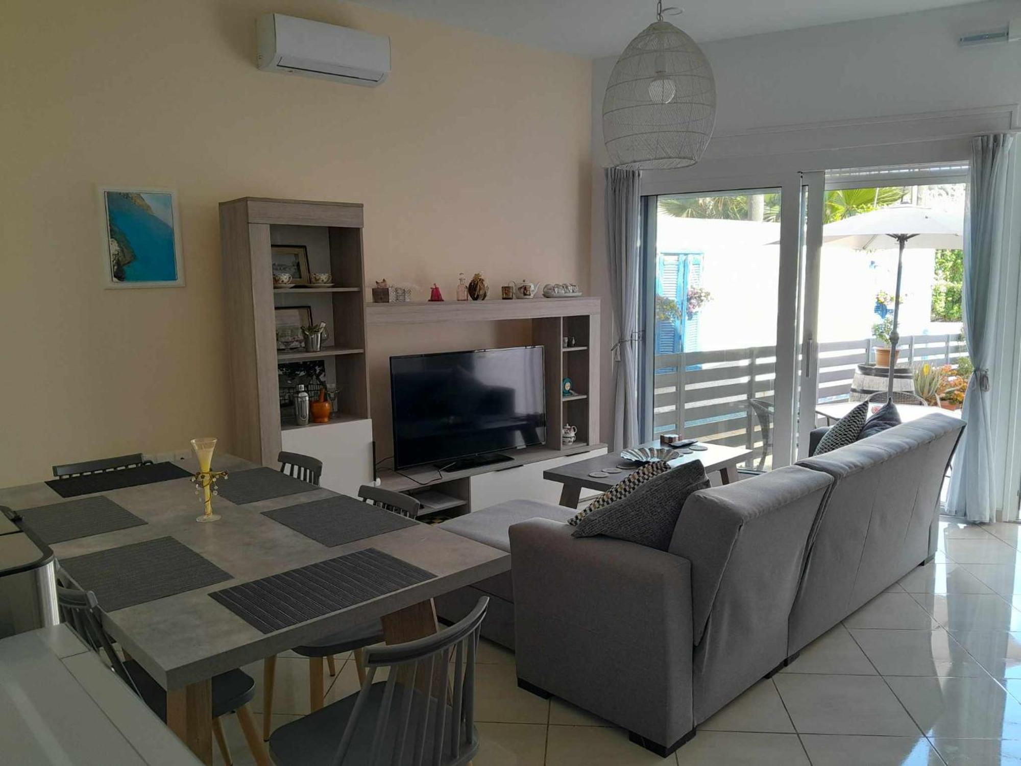 The Getaway Apartment Agia Marina  ภายนอก รูปภาพ