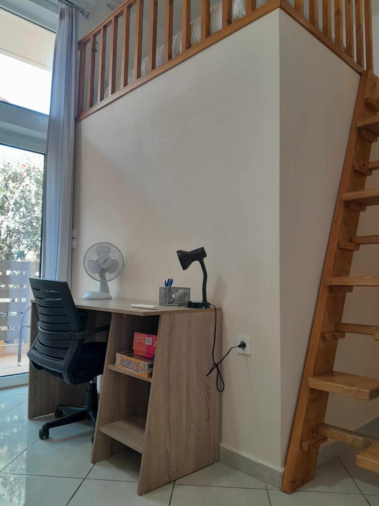 The Getaway Apartment Agia Marina  ภายนอก รูปภาพ